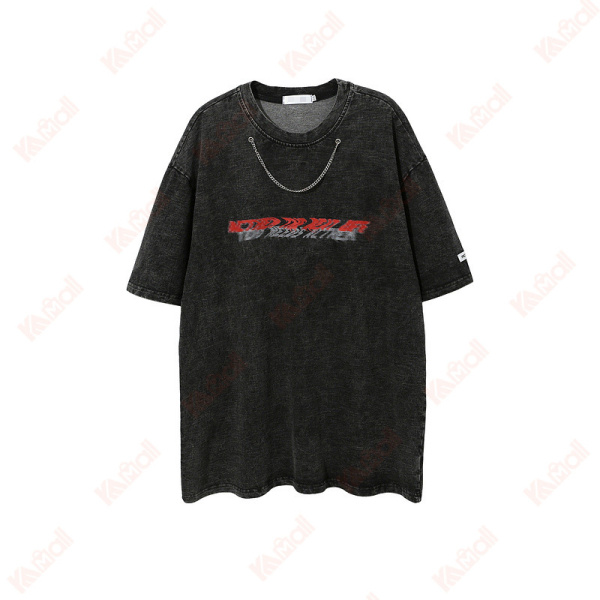 letter pattern black t shirts with chain